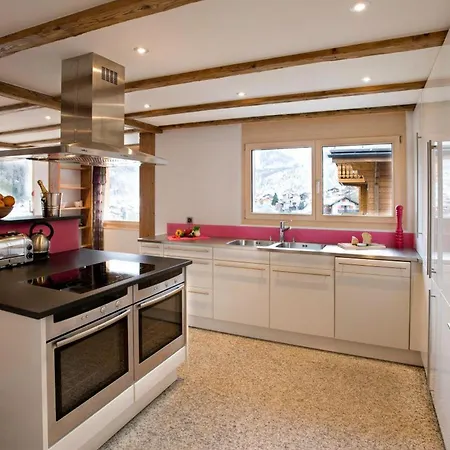 Panorama Chalet Stunning Glacial Views And Majestic Dom Peaks *