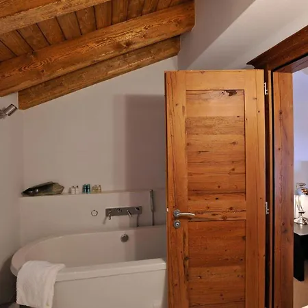Chalet Panorama Chalet Stunning Glacial Views And Majestic Dom Peaks *