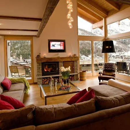 Panorama Chalet Stunning Glacial Views And Majestic Dom Peaks Chalet